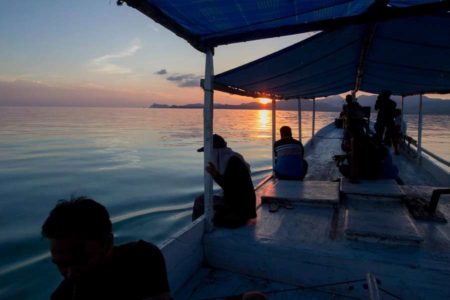Desa Sendang yang Punya Arti Nama Mata Air, Nikmati Wisata Bahari dan Wisata Tepi Sungai di Pacitan Bawean, Bidadari Cantik di Laut Jawa