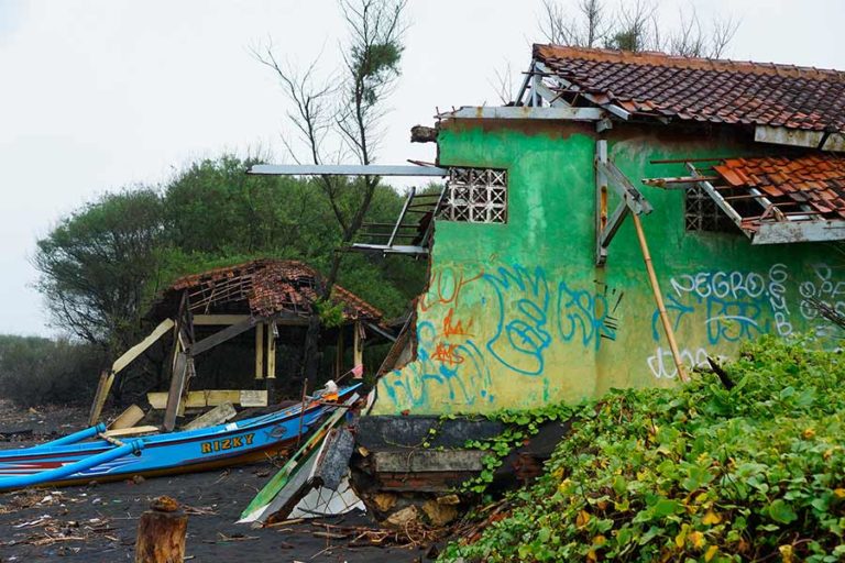 Asa Nelayan Pesisir Selatan Yogyakarta di Tengah Pusaran Perubahan Iklim