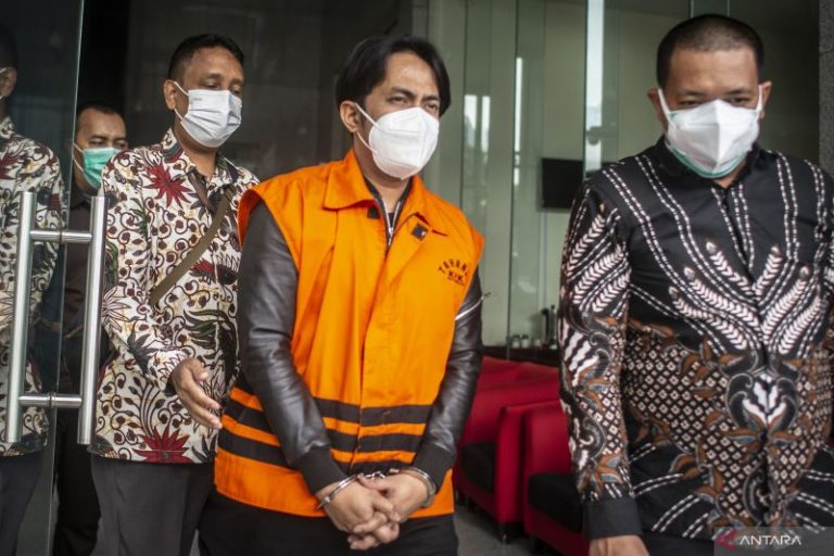 Segera Disidangkan, KPK Serahkan Tersangka Penyuap Bupati Penajam Paser Utara
