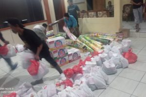 Dua Minggu Tinggal Di Tenda Pengungsian, 48 Warga Terdampak Tanah Bergerak di Banten Terima Bantuan Bahan Pokok