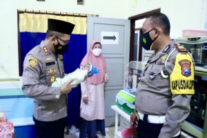 Kapolres Bondowoso Siap Jadi Bagian Pengasuh Bayi yang Ditelantarkan