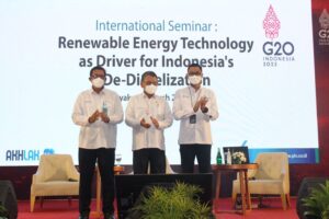 Lakukan Konversi Sekitar 5.200 PLTD, Mentri ESDM: Langkah Kecil PLN Tetapi akan Jadi Lompatan Besar menuju Net Zero Emission 2060