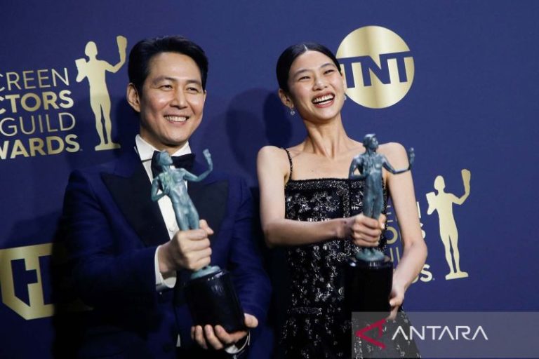 Squid Game Menangi Dua Piala di Cut Awards, Hwang Dong-hyuk: Ini Perjalanan yang Menyakitakn tapi Penuh Arti