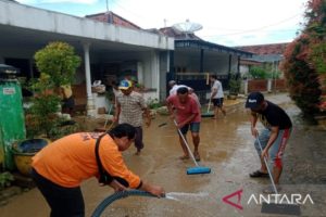 Tiga Hari Tergenang, Banjir di Pamekasan Sekarang Mulai Surut