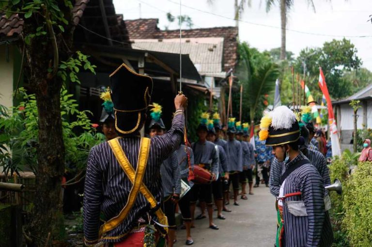 Wiwitan, Cara Petani Cangkring Mengungkap Syukur dan Harapan