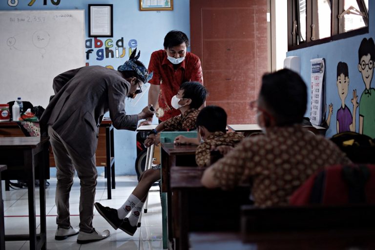 Belajar Mendongeng bagi Generasi Melihat