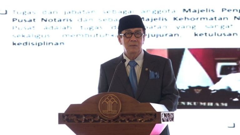 Yasonna Laoly: Notaris Harus Jujur dan Cegah Pencucian Uang