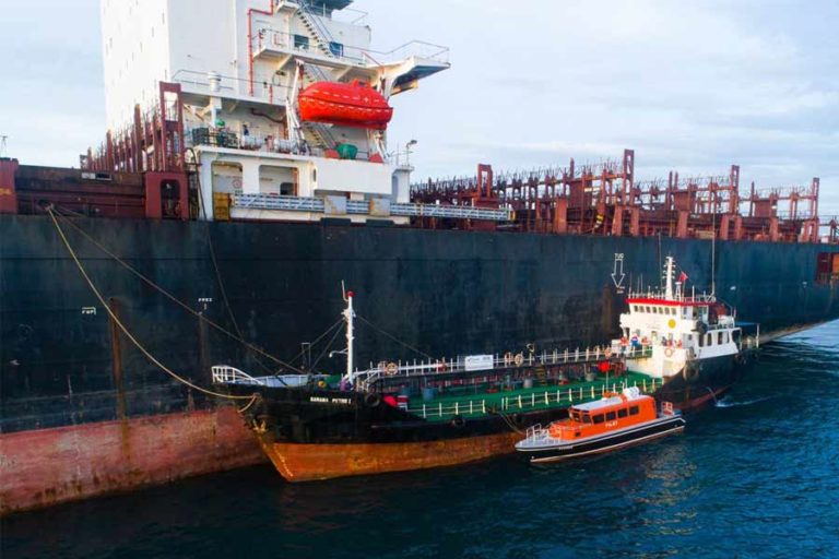 Siap Jadi Pemain Global, Pertamina Patra Niaga Layani Bahan Bakar di Selat Malaka