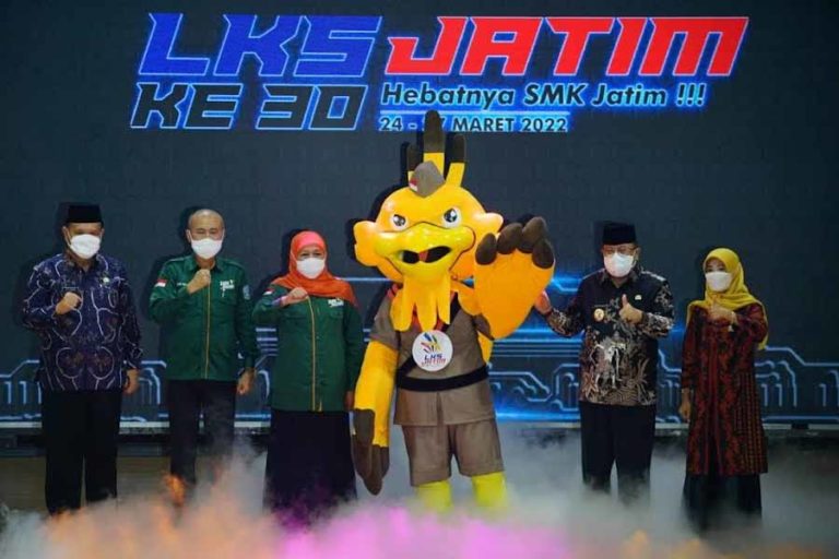 Kawal Tim Jatim, Gubernur Khofifah Harap Juara Umum di LKS Nasional 2022