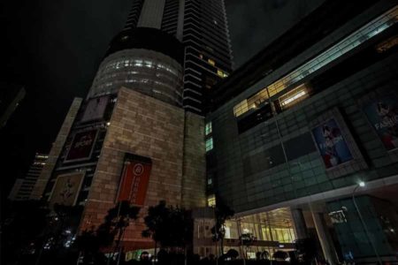 Dukung Earth Hour, Jakarta Padamkan Lampu Mall dan Jalan Kota