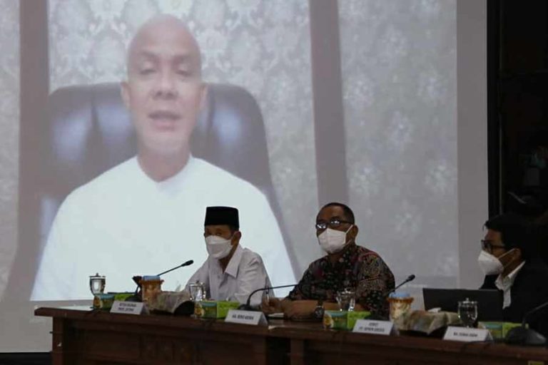 Ganjar Minta Tiap Daerah Replikasi Program Satu OPD Satu Desa Dampingan