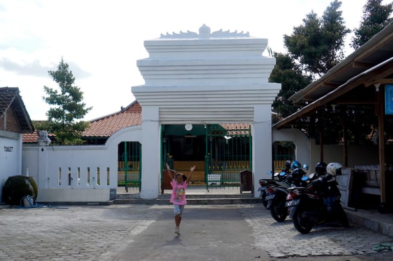 Masjid Pathok Negoro Plosokuning, Benteng Spiritual Kesultanan Yogyakarta