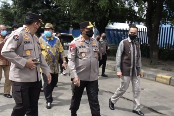 Distribusi Minyak Goreng Curah Terhambat, Kapolda Sulsel Datangi Produsen