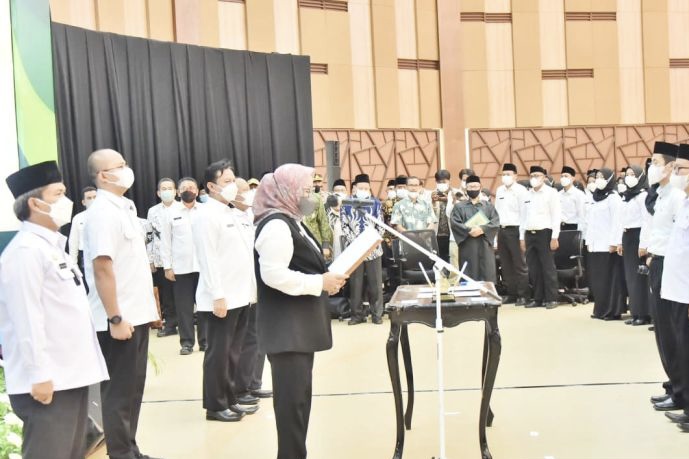 Bupati Bogor Ade Yasin Lantik 1.324 Guru PPPK Angkatan 2021