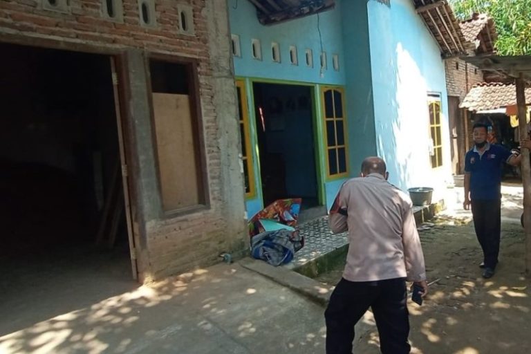 Seorang Suami di Kudus Tega Membakar Istri dan Anaknya Hingga Tewas