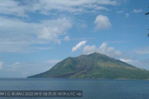 Gunung Ruang di Sulawesi Utara Berstatus Waspada Setelah Alami 121 Kali Gempa