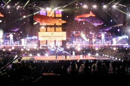 BTS akan Konser di Las Vegas, Jin Tak Bisa Tampil Penuh Karena Cedera
