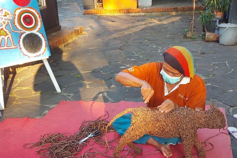 Pasar Seni Ancol Reborn Melalui Bazaar UMKM Jumat Beli Lokal