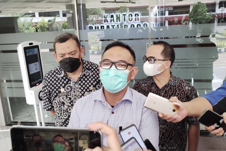 Pemkab Bogor Pecat 3 PNS Tersangka Kasus Suap BPK Tetapi, Tetap Beri Pendampingan Hukum