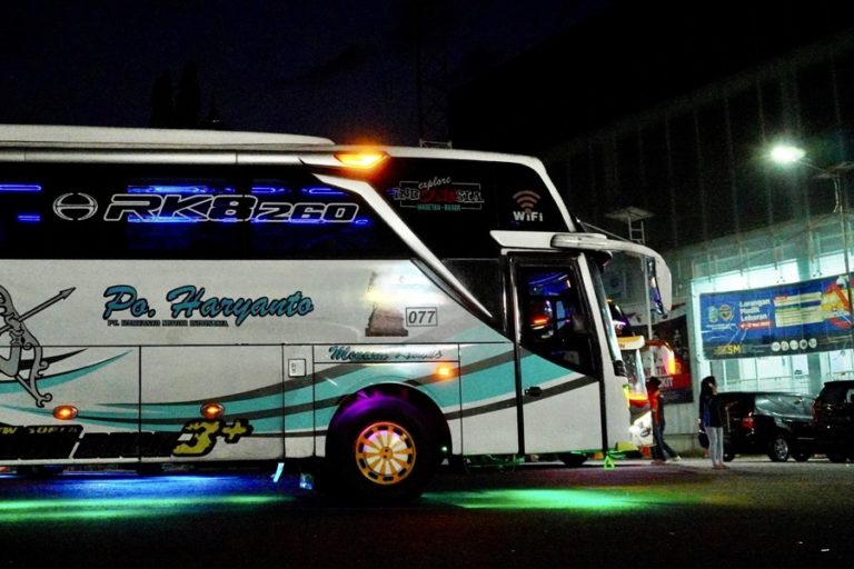 10 Bus Angkutan Mudik di Terminal Kampung Rambutan Lolos Uji Kelaikan Jalan