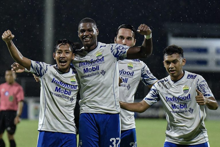 Jam Tayang Persib Bandung vs Borneo FC Malam Ini Siaran Langsung Indosiar