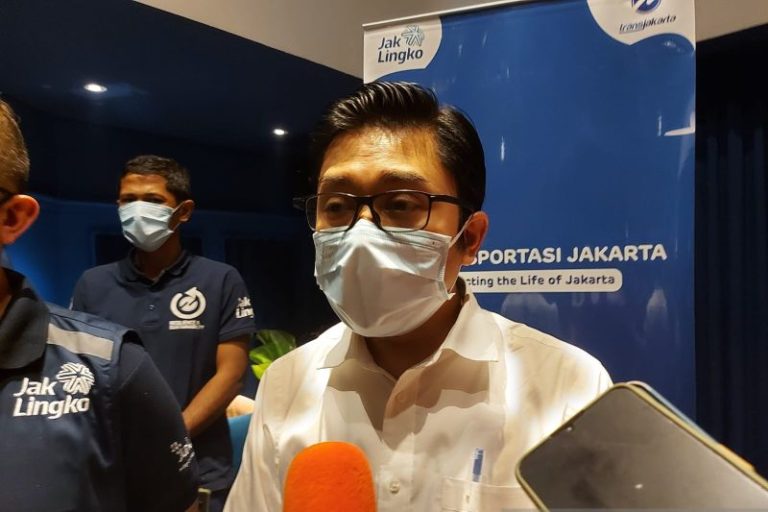 30 Sopir Ikuti Latihan Mengemudi di Transjakarta Bus Academy