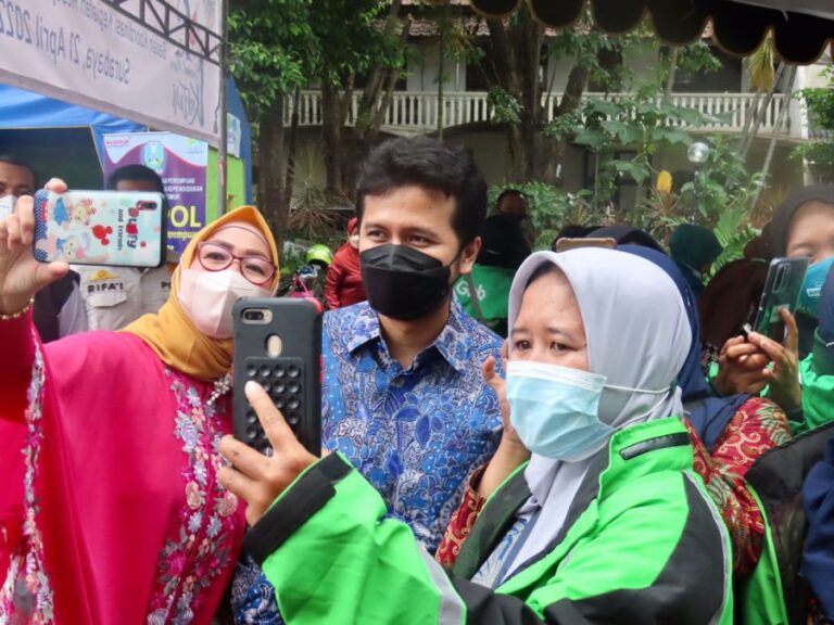 Bangun Kesadaran Kolektif Terhadap Perempuan, Wagub Emil: Srikandi Ojol Salah Satu Pahlawan Ekonomi Keluarga di Tengah Pandemi
