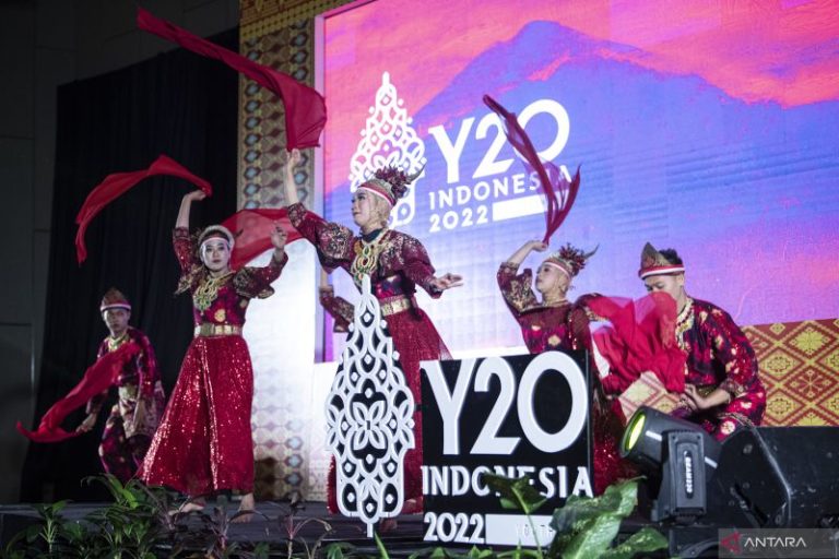Terus Dorong Anak Muda dalam Transformasi Digital di Negara-negara G20