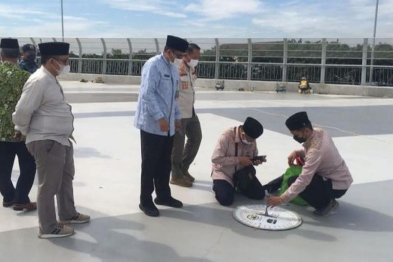 Pemprov DKI Gelar Sholat Id di JIS, Disediakan Bus Penjemputan