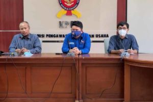 YLKI Serahkan 14 Ribu Petisi Terkait Masalah Migor ke KPPU