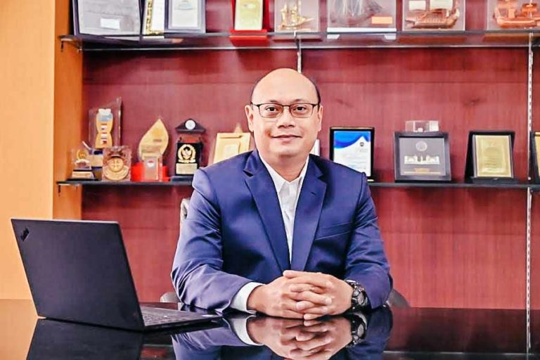 QS WUR 2022, FH Unair Duduki Peringkat Terbaik di Indonesia