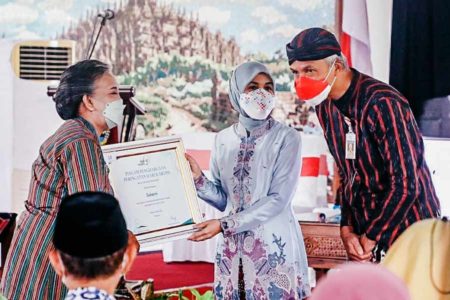 Peringati Hari Kartini, Ganjar Singgung Maraknya Pernikahan Dini selama Pandemi