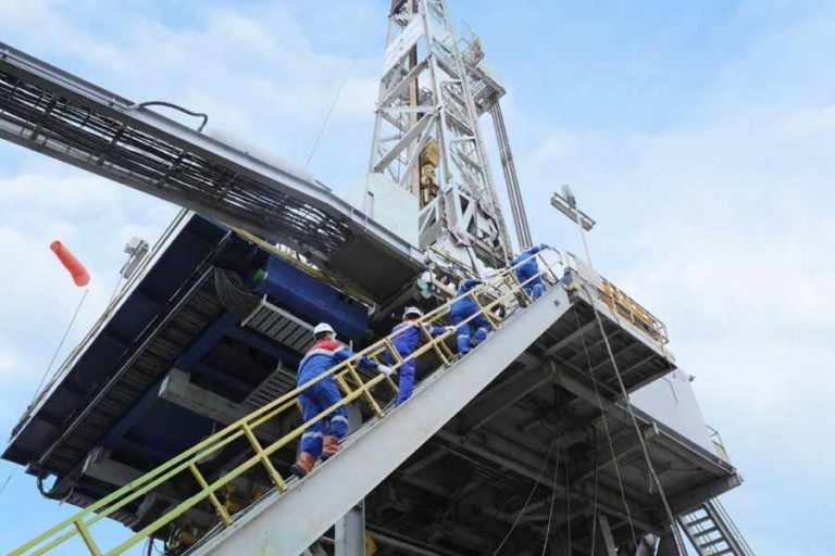 Belum Tengah Tahun, TKDN Subholding Upstream Tembus 50 Persen