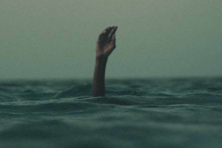 Sempat Terkendala Cuaca, Jenazah Petani yang Terseret Arus Sungai di Cianjur Ditemukan