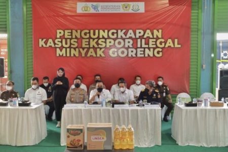 Polri Gagalkan Penyelundupan 8 Kontainer Minyak Goreng yang Akan Diekspor ke Timor Leste