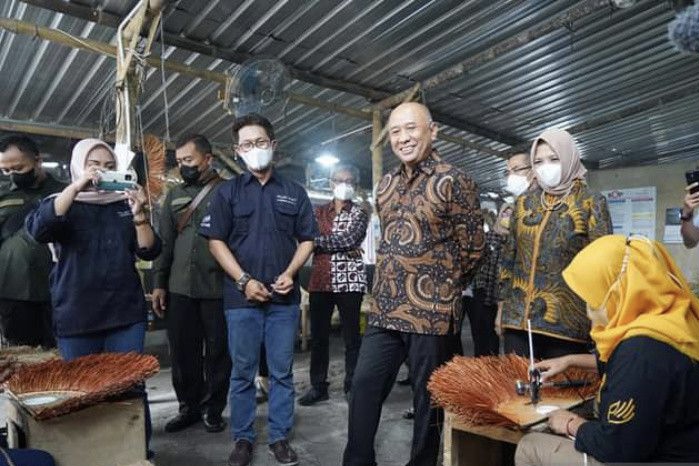 Menurut Teten Masduki, Koperasi Sudah Tidak Populer di Kalangan Anak Muda