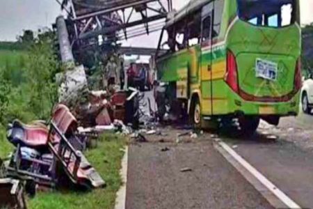 Kecelakaan Tunggal Bus Ardiansyah di Tol Sumo Tewaskan 14 Orang
