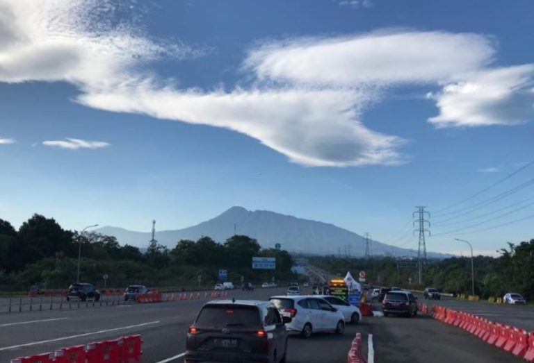 Sebanyak 1,7 Juta Kendaraan dari Jabotabek Tercacat Lampaui Rekor Lalu Lintas Tertinggi Arus Mudik 2022