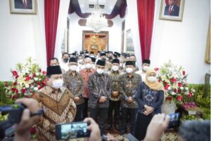 Lakukan Silaturahim Lebaran, Prabowo Kunjungi Gubernur Jatim Khofifah Indar Parawansa