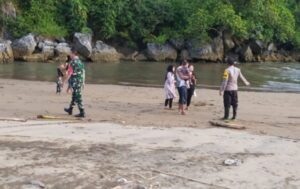 Terseret Arus Ombak saat Berwisata, Satu dari Dua Korban Belum Ditemukan