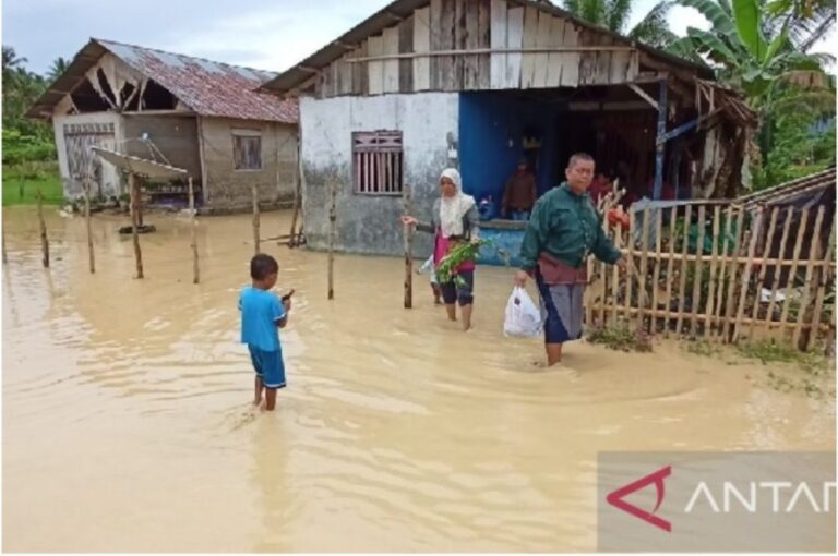Terdampak Bencana di Tiga Desa, Pemkab Parigi Sulteng Tetapkan Status Tanggap Darurat Banjir