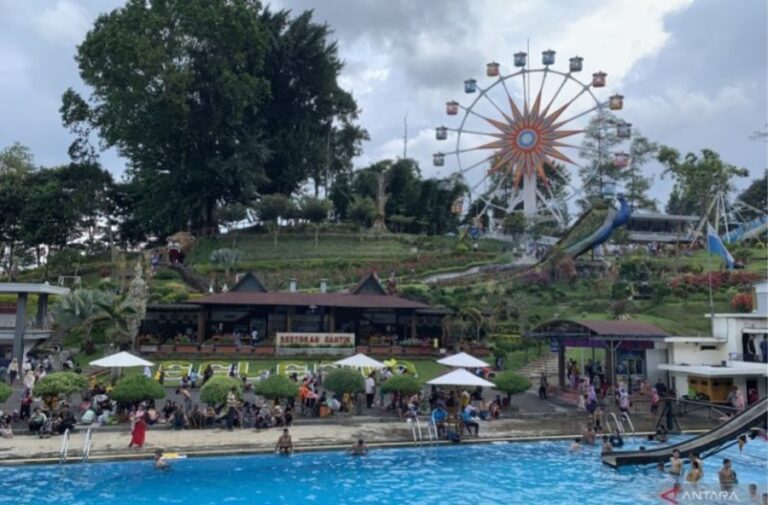 Pandemi Mereda, Pelaku Wisata di Kota Batu Longgarkan Penggunaan Masker