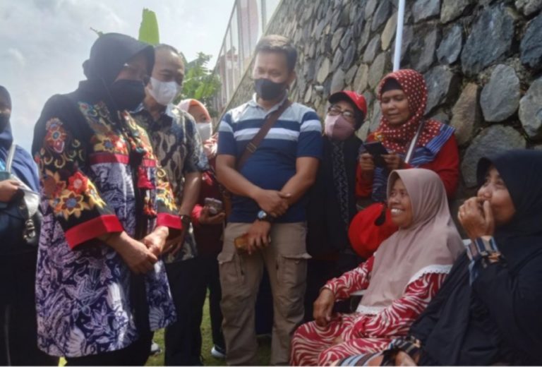 Pengaruh Ekonomi, Mensos: Banyak Lansia Dibuang Anaknya Karena Dianggap Merepotkan
