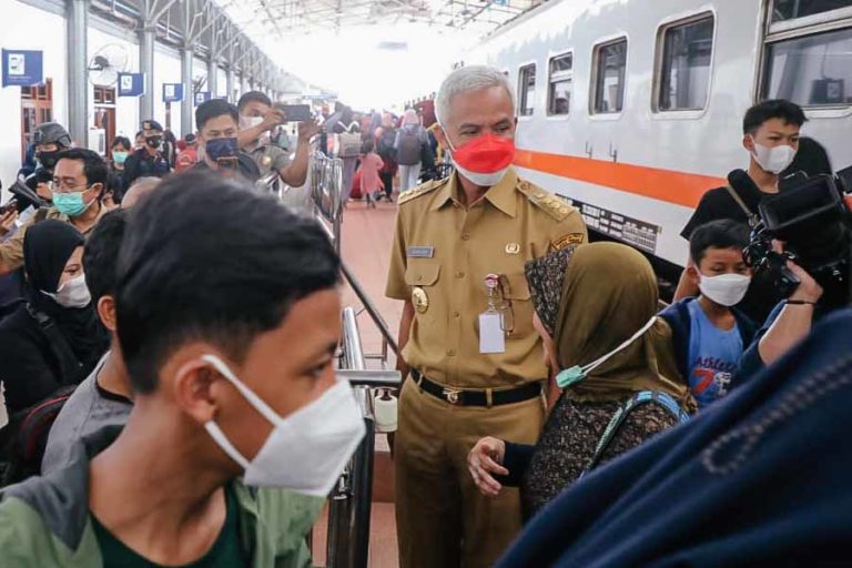 Arus Mudik dan Balik Jateng Lancar, Ganjar: Yang Marah-marah Tidak Banyak