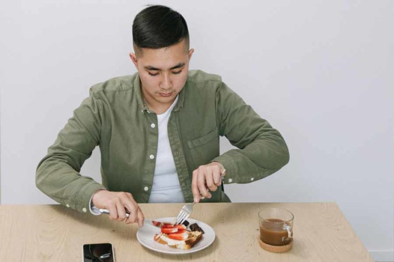 Jangan Asal, Atur Pola Makan Setelah Ramadhan agar Tetap Sehat