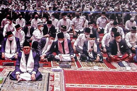 Shalat Idul Fitri di Masjid Istiqlal, Wapres Ma’ruf Sempat Kumandangkan Takbir
