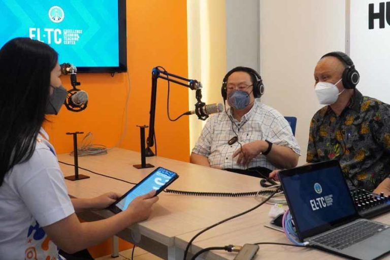 Dukung Pembelajaran Kreatif dan Menarik, UK Petra Resmikan VTB dan Podcasting Room