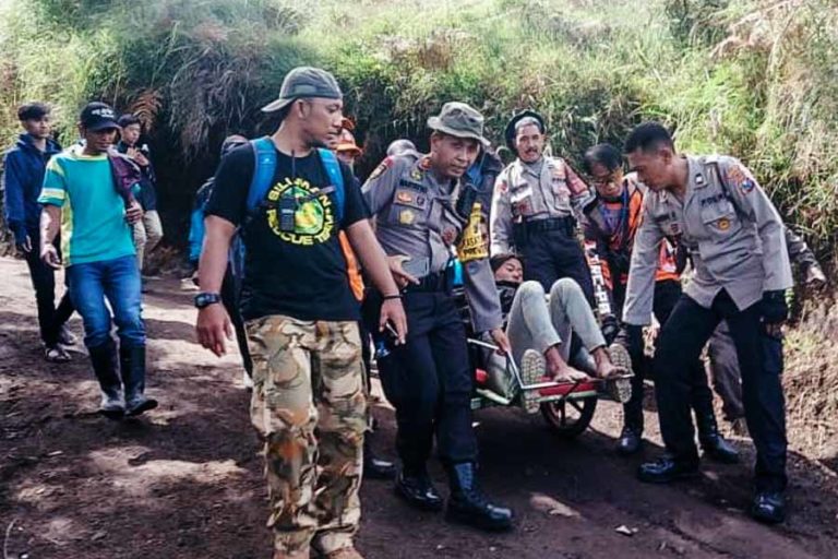 Kondisi Selamat, Polres Bondowoso Temukan Pendaki Gunung Ijen yang Hilang