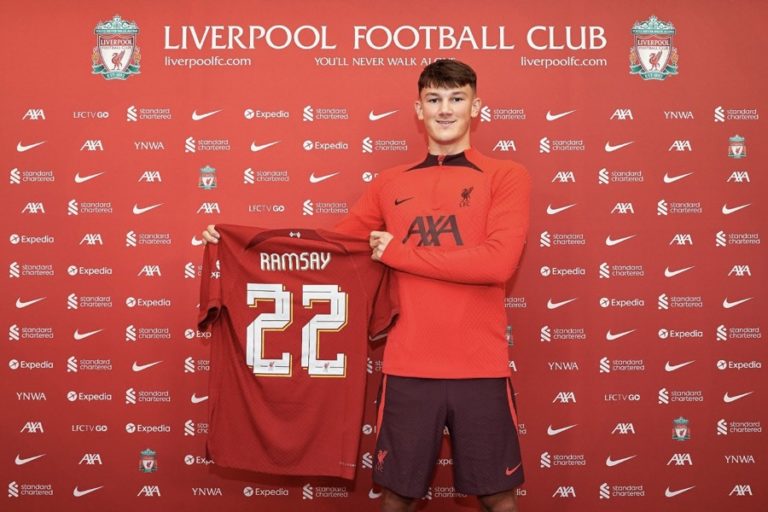Berburu Pemain Muda, Liverpool Datangkan Calvin Ramsay