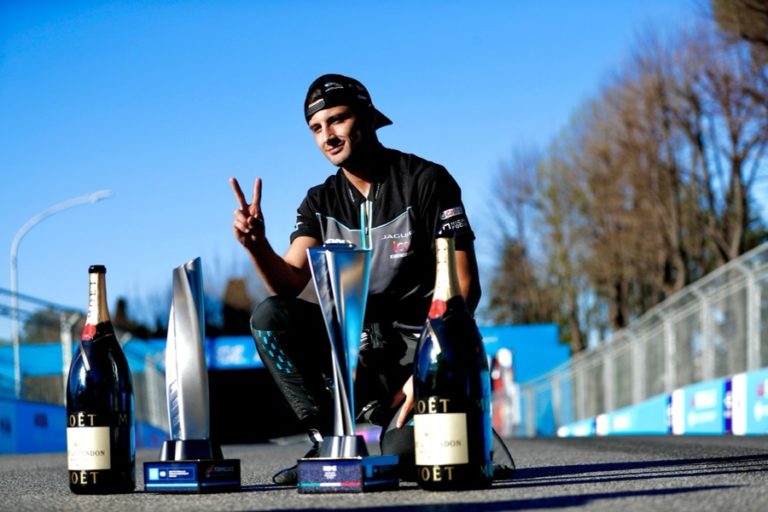 Pebalap Jaguar TCS Racing, Mitch Evans Juarai Jakarta E-Prix 2022